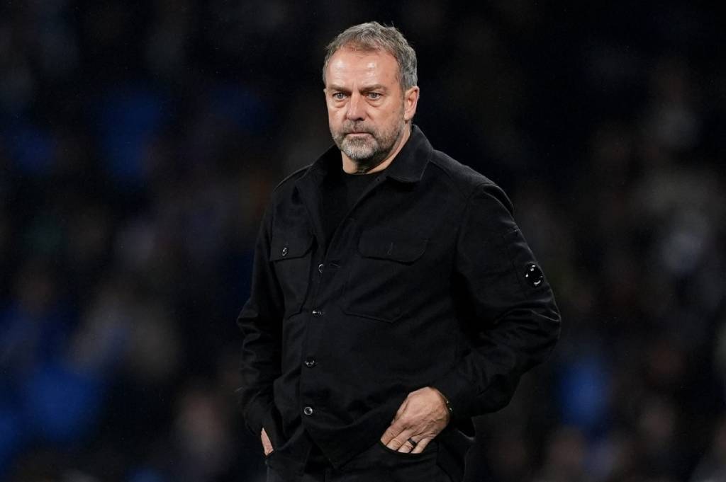 Barcelona Tumbang, Hansi Flick Protes Gol Kontroversial Girona