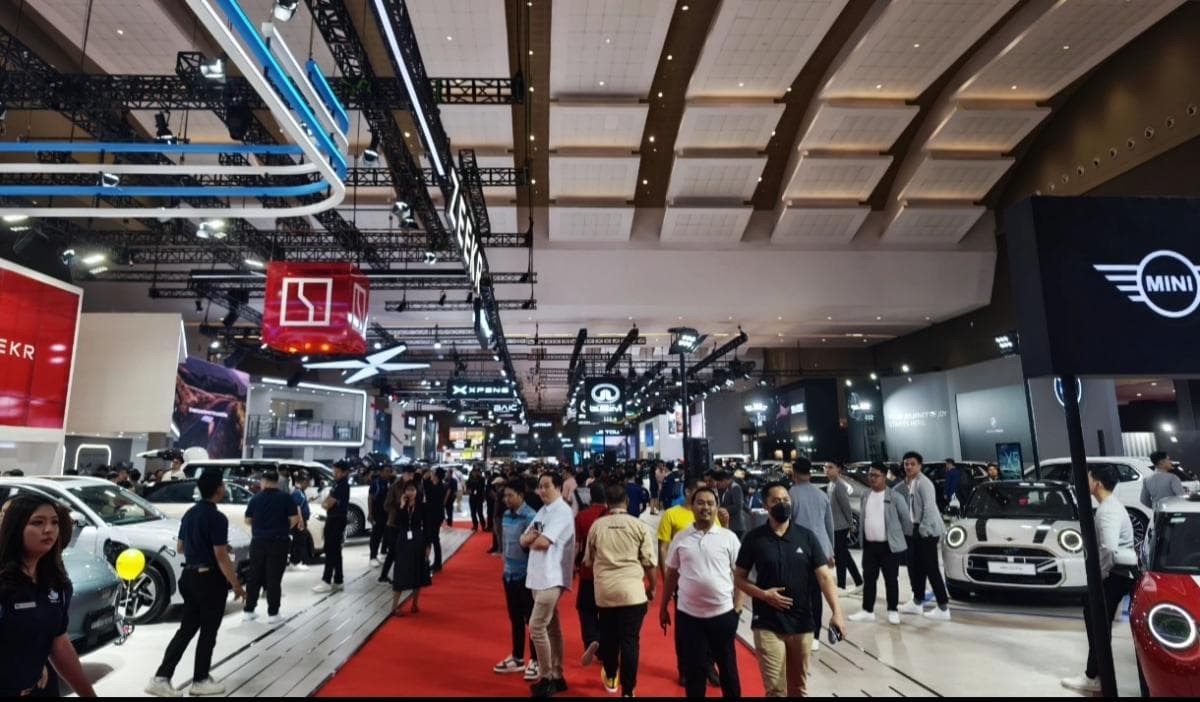Deretan Mobil Baru Meluncur di IIMS 2026, Perang Harga dan Teknologi Bikin Pengunjung Galau