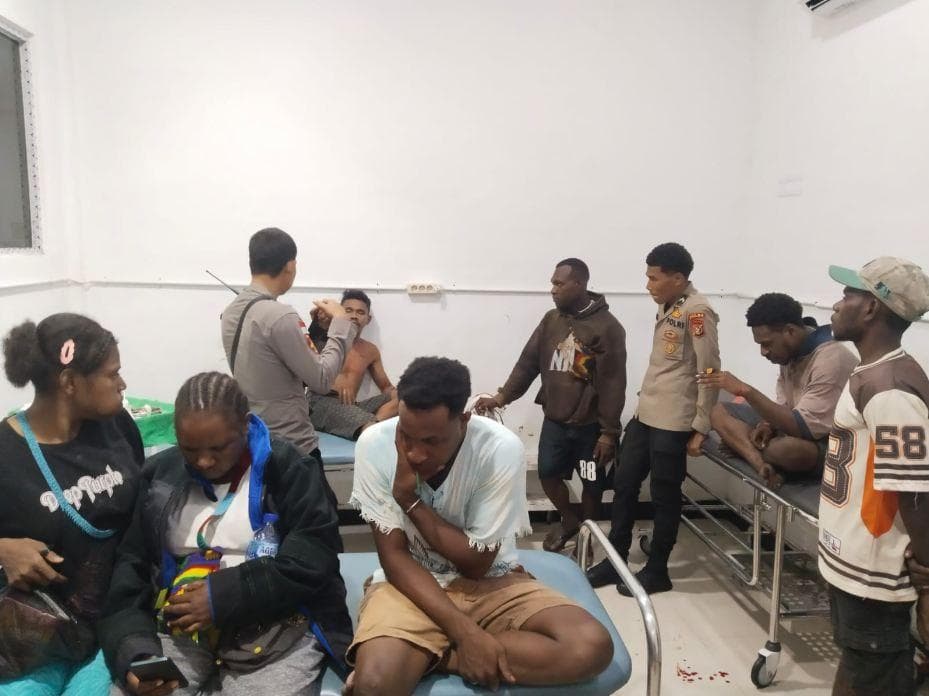 Mencekam! Bentrok Warga Pecah di Agats Papua Selatan, 5 Orang Luka-Luka