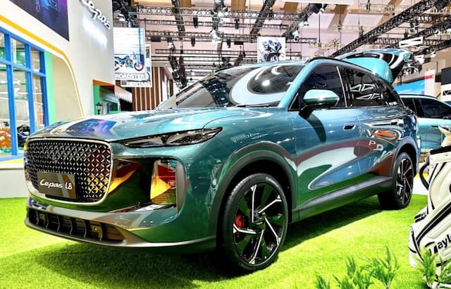Panaskan Pasar Indonesia, Lepas L8 PHEV Melantai di IIMS 2026