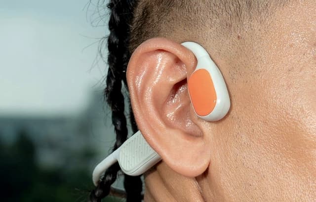 Mengintip Teknologi Bone Conduction pada Ear Headphones, Apa Fungsinya? 