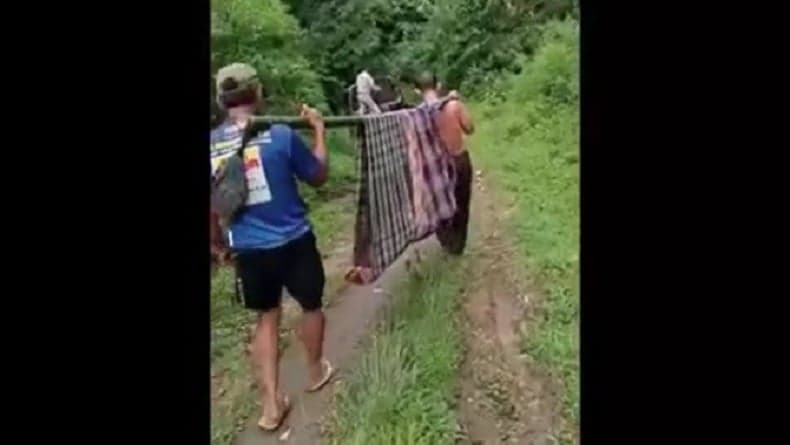 Pilu! Ibu di Sukabumi Ditandu ke RS, Bayi Baru Dilahirkan Meninggal Dunia