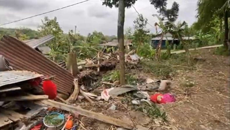 Tanah Bergerak di Semarang, 15 Rumah Rusak 3 Rata dengan Tanah