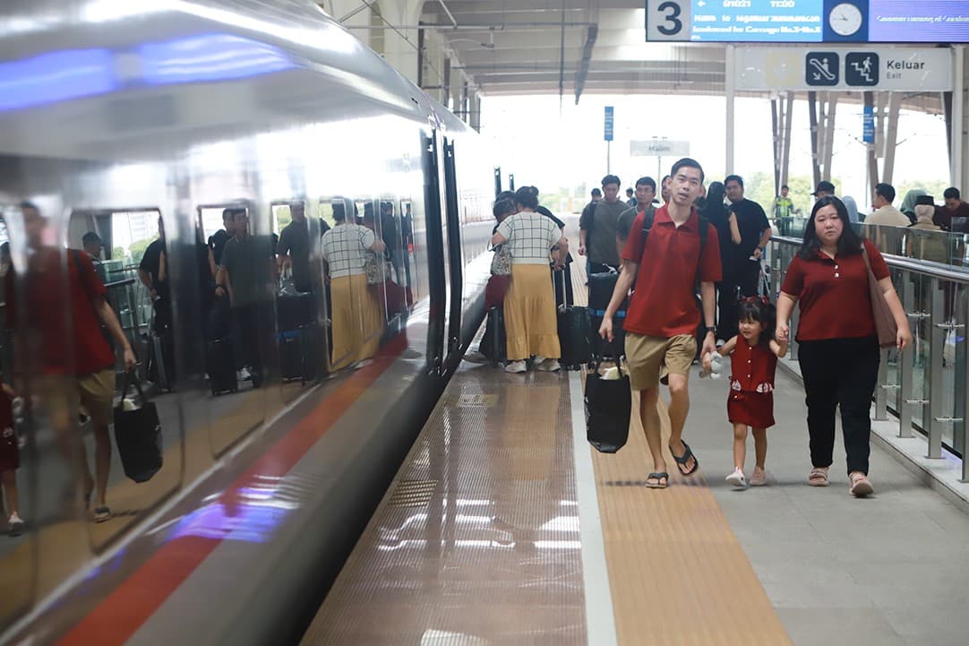 Penumpang Whoosh dan LRT Melonjak usai Kecelakaan Kereta Bekasi, Tembus 45 Persen
