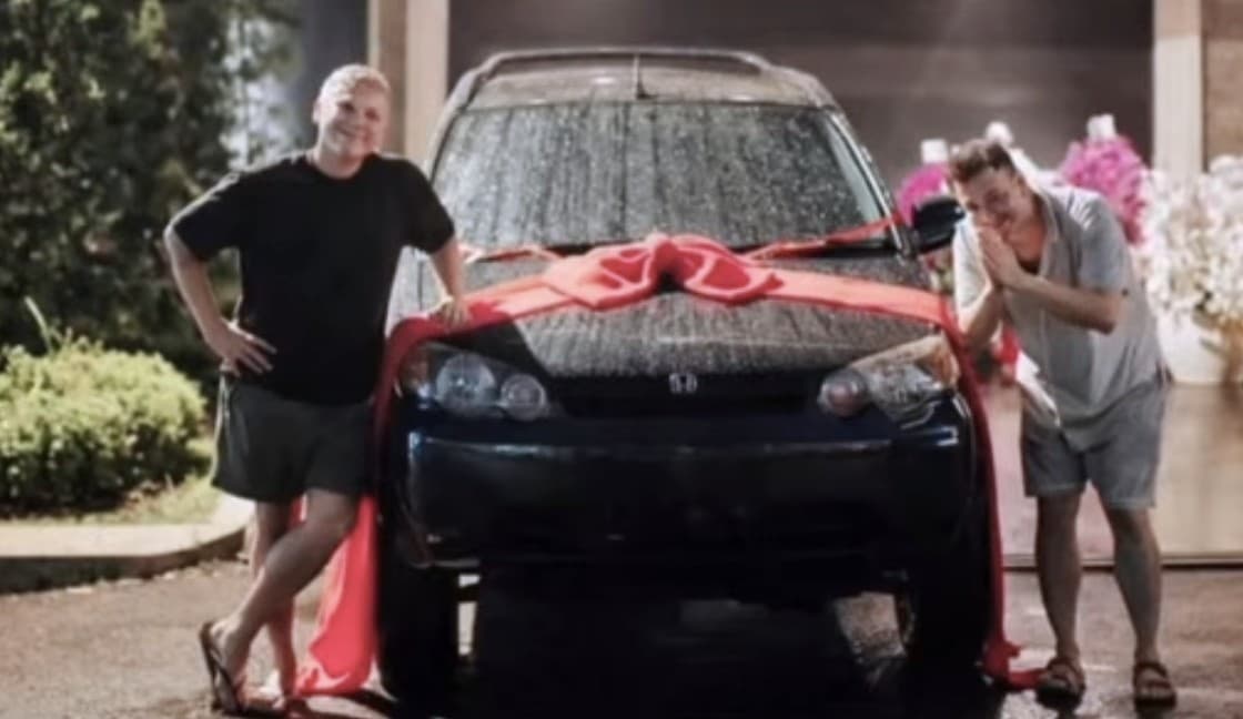 Kado Ultah, Gading Marten Bikin Kejutan Hadiahi Raffi Ahmad Mobil Kenangan Honda HR-V Gen 1