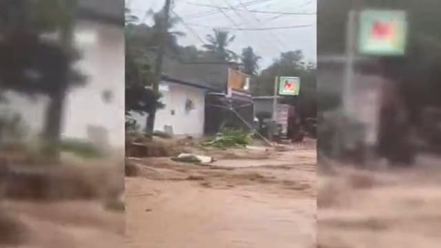 Banjir Terjang Permukiman di Kuta Mandalika, Tembok Rumah Roboh dan Kendaraan Hanyut