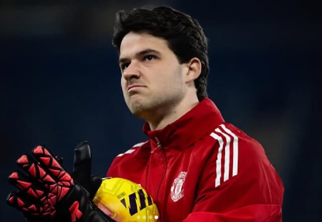 Lammens Tampil Gila vs Everton, Fans Sandingkan dengan De Gea