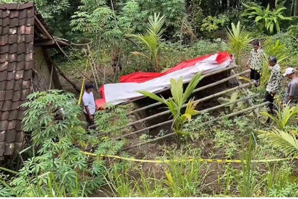 Fenomena Sinkhole Muncul di Kulonprogo, Rumah Lansia Terancam Amblas