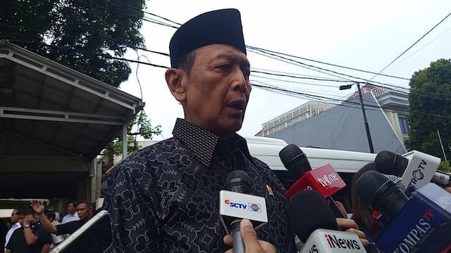 Wiranto Ungkap Try Sutrisno Masih Aktif Beri Laporan ke Prabowo sebelum Meninggal