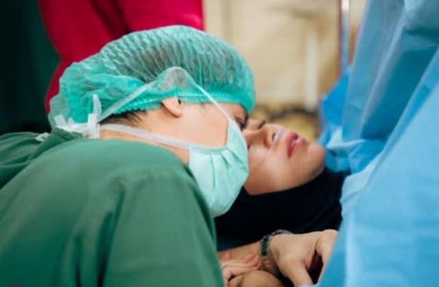 Ngeri! Perut Lesti Kejora Terancam Robek saat Lahiran Anak Ketiga, Rizky Billar Ketakutan: Cukup 3 Saja