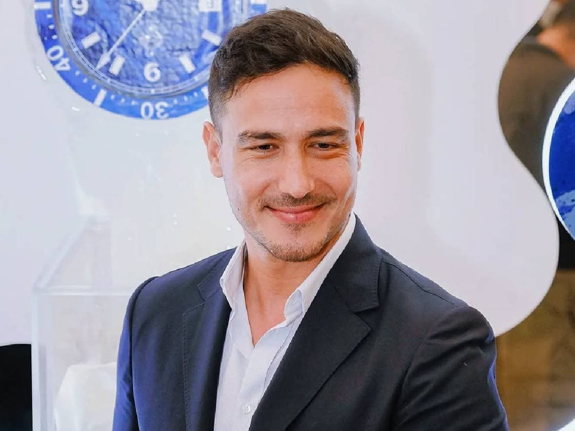 Hamish Daud Tetap Berangkat Umrah Hari Ini Meski Timur Tengah Memanas