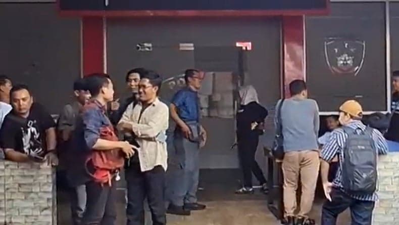 Ratusan Warga Jember Tertipu Tabungan Daging Jelang Idulfitri, Pengelola Kabur Bawa Rp500 Juta