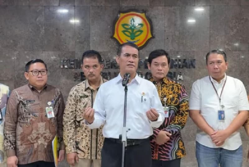 Mentan Jamin Stok Pangan RI Aman di Tengah Perang AS-Israel Vs Iran Mentan Jamin Stok Pangan RI Aman di Tengah Perang AS-Israel Vs Iran