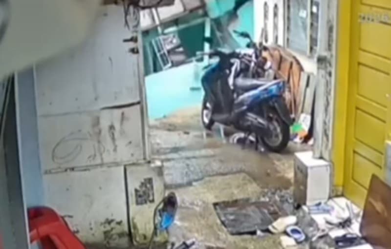 Pramono Pastikan Rumah Longsor di Tebet Jaksel Bukan Akibat Normalisasi Kali Ciliwung