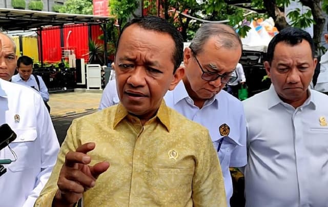 Harga Minyak Dunia Menggila, Bahlil Jamin BBM Subsidi Tak Naik Jelang Lebaran