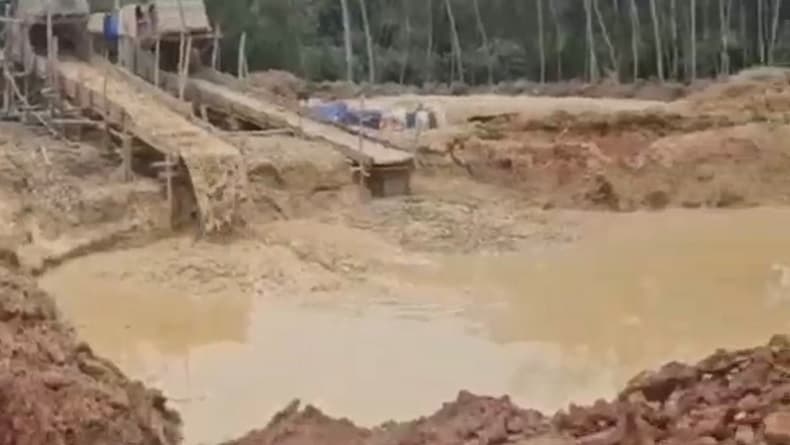 24 Orang Ditangkap dari Penggerebekan Tambang Emas Ilegal di Way Kanan, 14 Jadi Tersangka