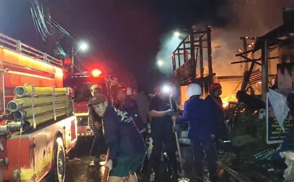Kebakaran di Pangkep, 10 Kios di Pasar Sentral Ludes Dilalap Api