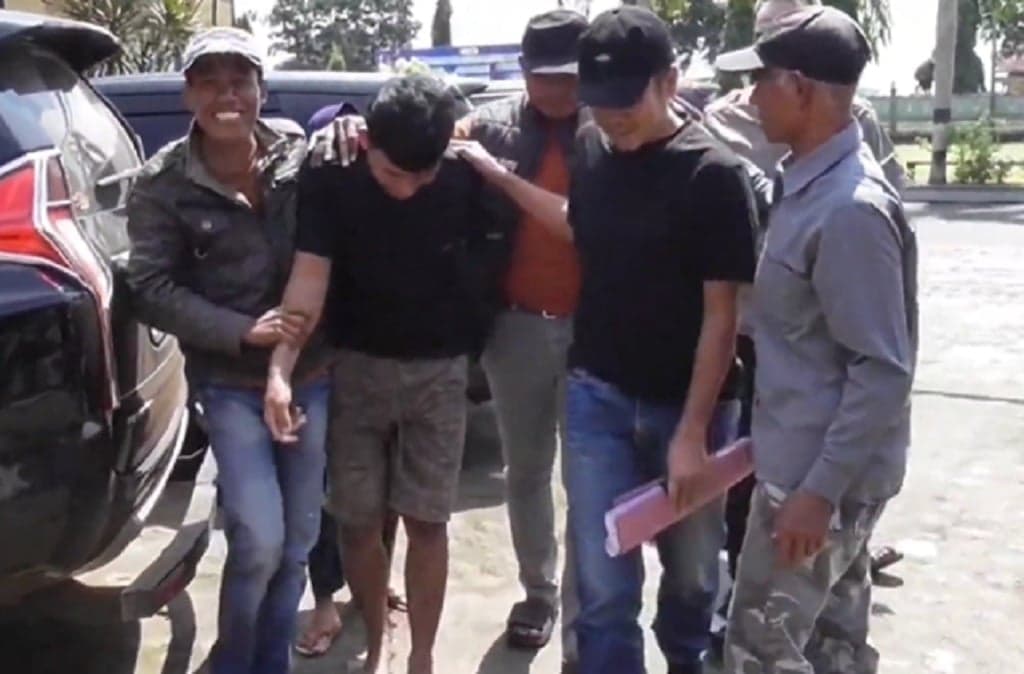 Tak Kuat Sembunyi, Penembak Teman Duel Kartu di Lampung Timur Serahkan Diri ke Polisi