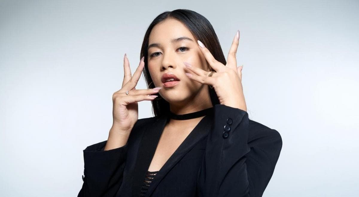 Penyanyi Muda Angelina Punaji Rilis Lagu Galau Berjudul Bertaut