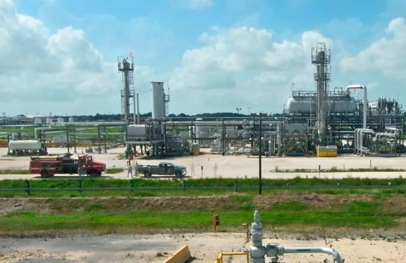 Dampak Serang Iran, AS Terpaksa Lepas Stok Minyak 172 Juta Barel