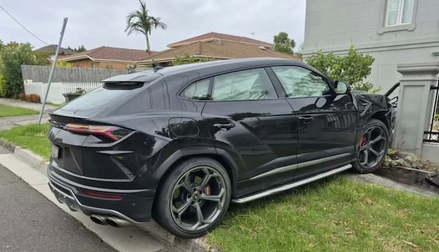 Pamer Mobil Lamborghini Curian di Medsos, Remaja Ini Berakhir Konyol Ditangkap Polisi