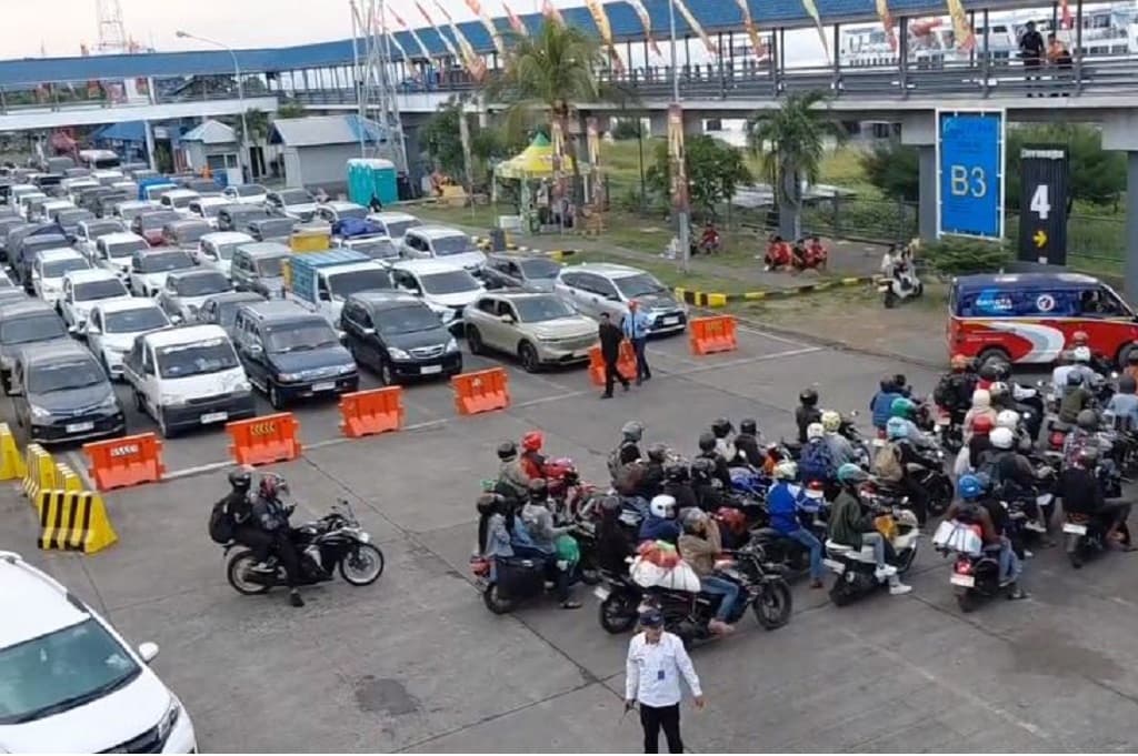 Macet Horor di Gilimanuk! Pemudik Butuh 15 Jam untuk Capai Dermaga Penyeberangan