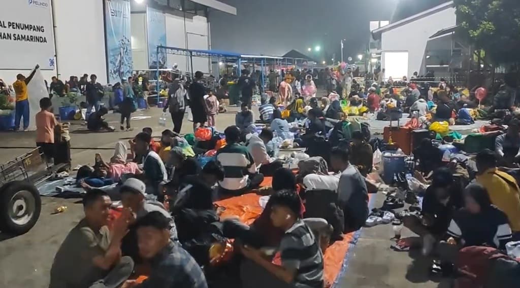 Mudik Lebaran 2026, Penumpang Kapal Rela Nginap di Halaman Pelabuhan Samarinda