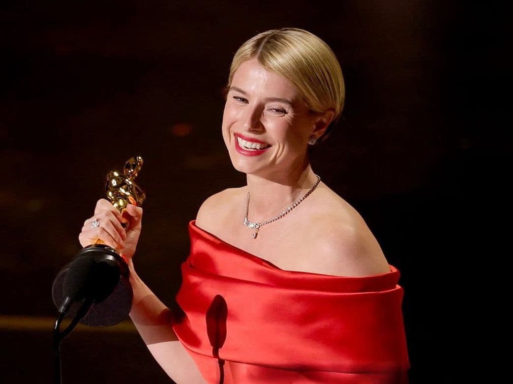 Jessie Buckley Menang Best Actress Oscar 2026, Sampaikan Pesan Menyentuh untuk Seluruh Ibu