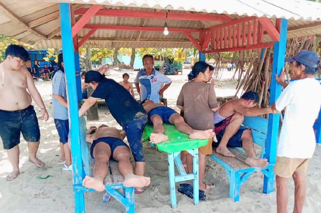 4 Wisatawan Jakarta Terseret Ombak di Pantai Ciantir Lebak, Evakuasi Menegangkan