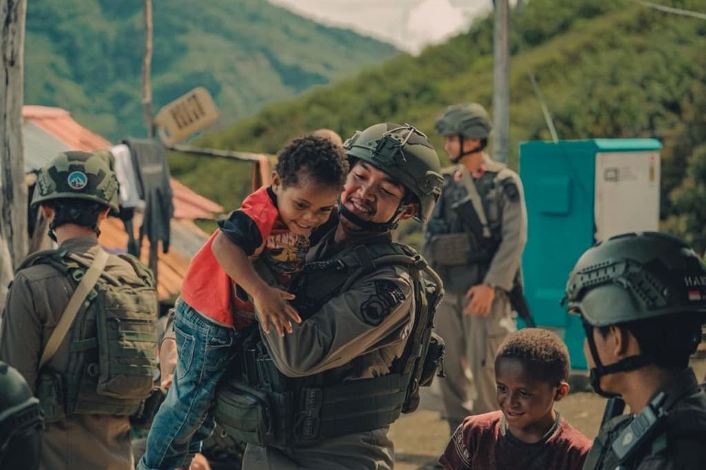 Kisah Haru Perjuangan Satgas Damai Cartenz di Kiwirok, Tak Mudik Lebaran Demi Jaga NKRI