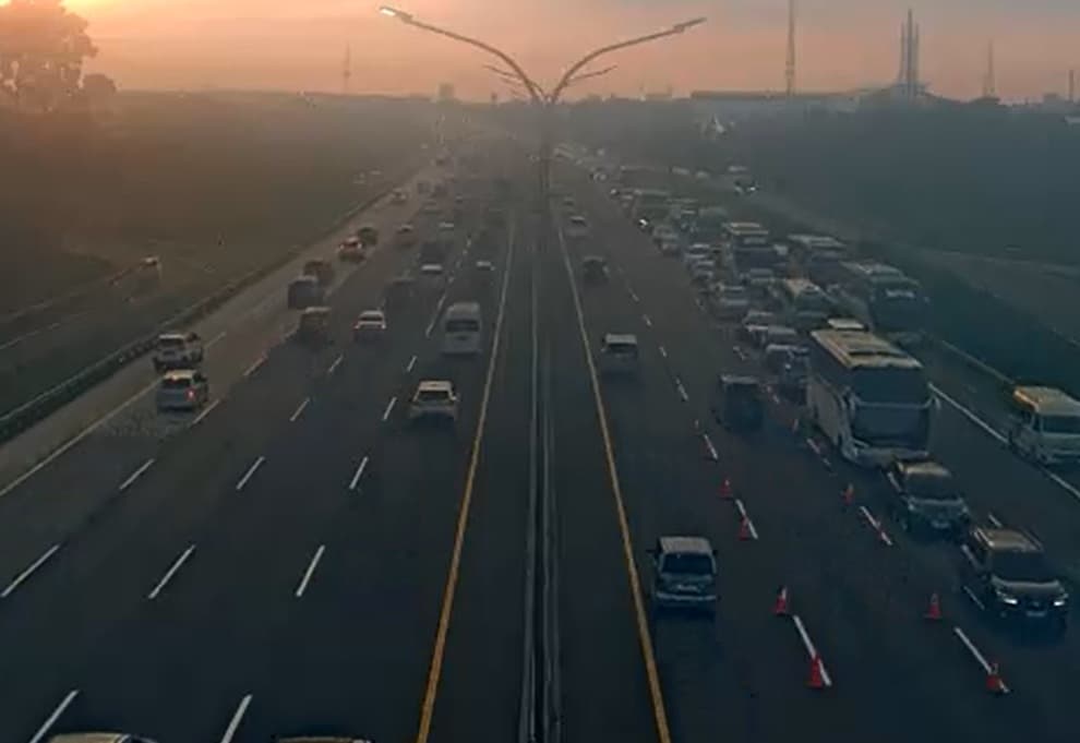 Antisipasi Macet, Contraflow di KM 70-47 Tol Japek Ditambah Jadi 2 Lajur