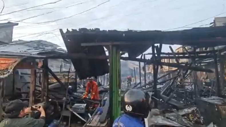 Kebakaran Hebat di Pasar Segiri Samarinda, 44 Kios dan Ruko Hangus Dilalap Api