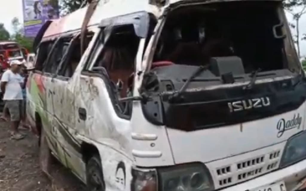 Kecelakaan Elf Rombongan Pemudik asal Lampung Masuk Jurang di Banyumas, 10 Luka-Luka