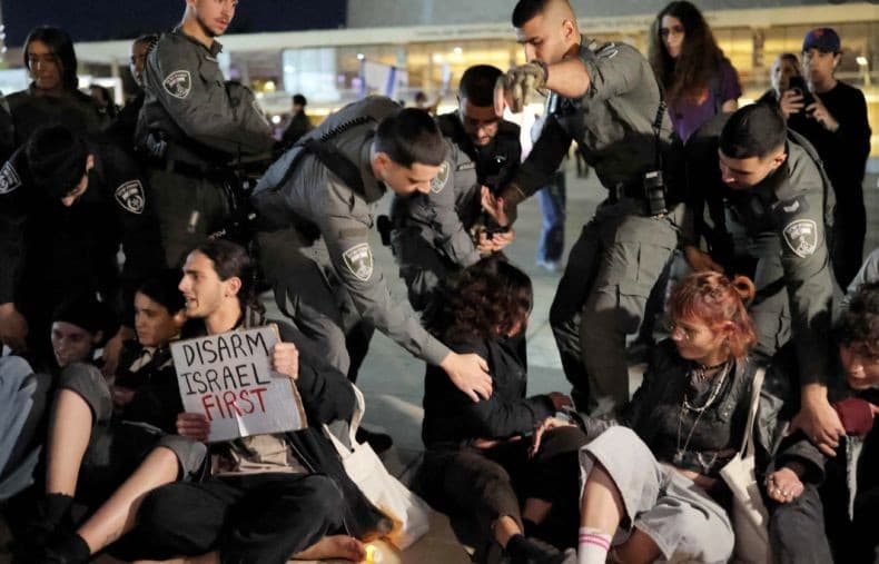 Ribuan Warga Israel Demonstrasi Tolak Perang, Dipukuli hingga Ditangkap Polisi