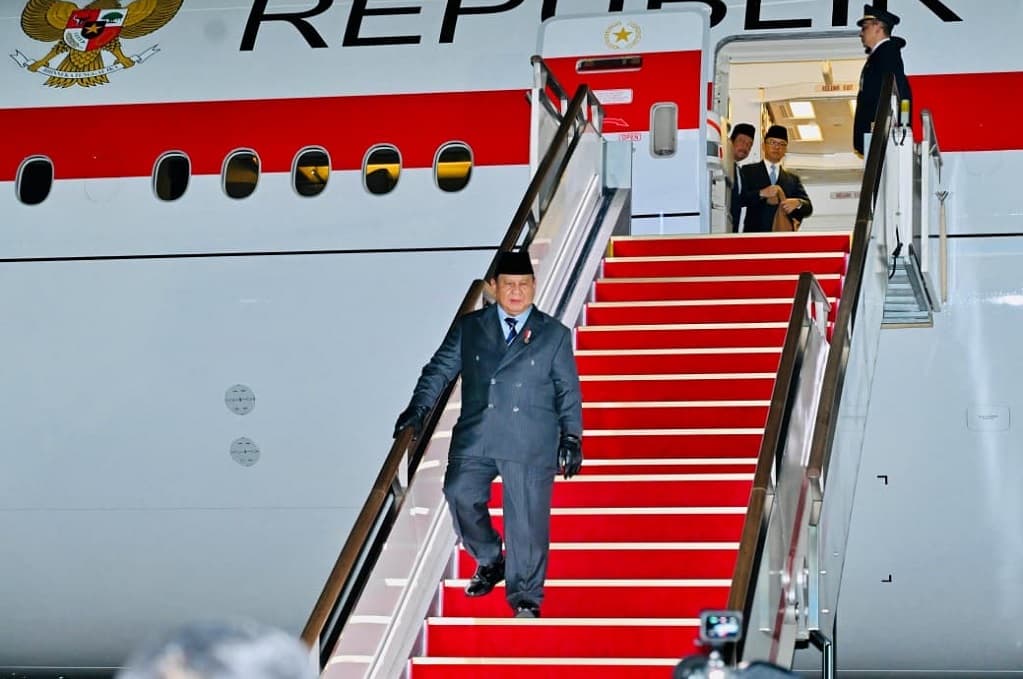 Prabowo Tiba di Korea Selatan, Disambut 21 Dentuman Meriam Salvo