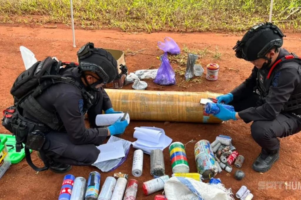 Polisi Musnahkan Ribuan Petasan hingga Balon Udara Hasil Sitaan di Pekalongan