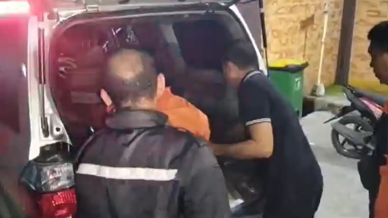 Mayat Misterius Terbungkus Plastik Ditemukan di Kebun Warga Soppeng