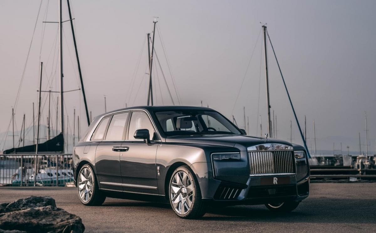 Rolls-Royce Luncurkan SUV Super Mewah Cullinan Yachting, Hanya 4 Unit di Dunia