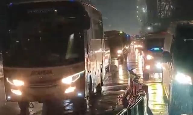 Libur Panjang Kenaikan Isa Almasih, GT Pasteur Bandung Macet Parah