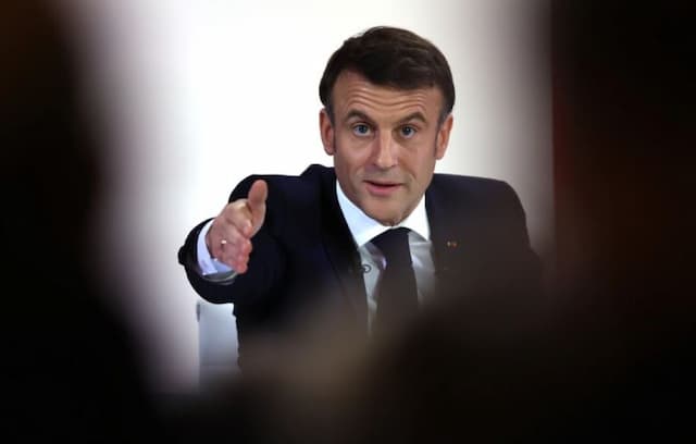 Bukan Pakai Senjata, Macron Ingin Konsultasi dengan Iran untuk Buka Selat Hormuz