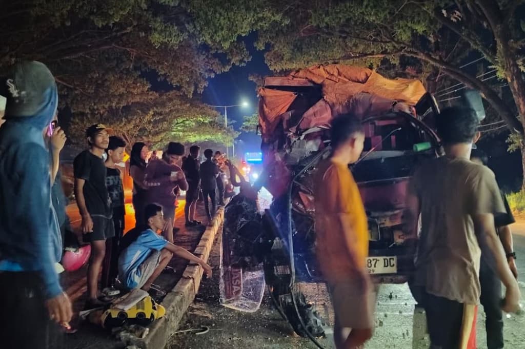 Kecelakaan Maut Bus dan 2 Truk di Pangkep, 1 Orang Sopir Tewas