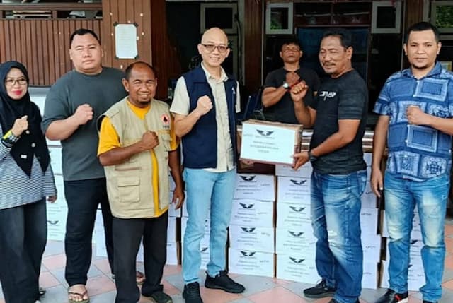 Batang Dua Diguncang Gempa Susulan, Perindo Ternate Tembus Jalur Laut Kirim Bantuan