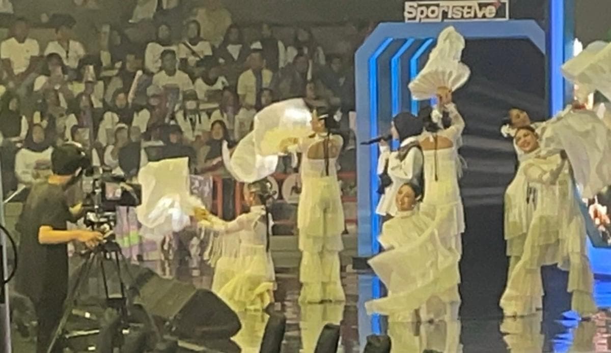 Nabila Taqiyah Tampil Meriahkan Pembukaan Ajang Sportstive+ Edition Badminton Nabila Taqiyah Tampil Meriahkan Pembukaan Ajang Sportstive+ Edition Badminton