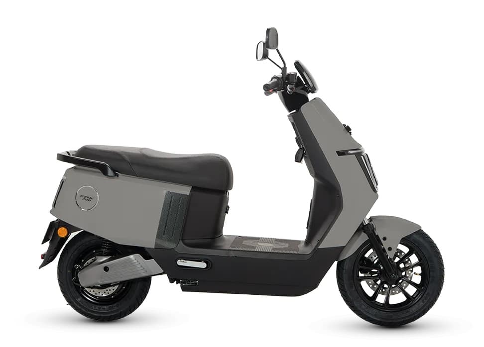 6 Alasan Menagapa Polytron Fox-200 Jadi Salah Satu Motor Listrik Terbaik