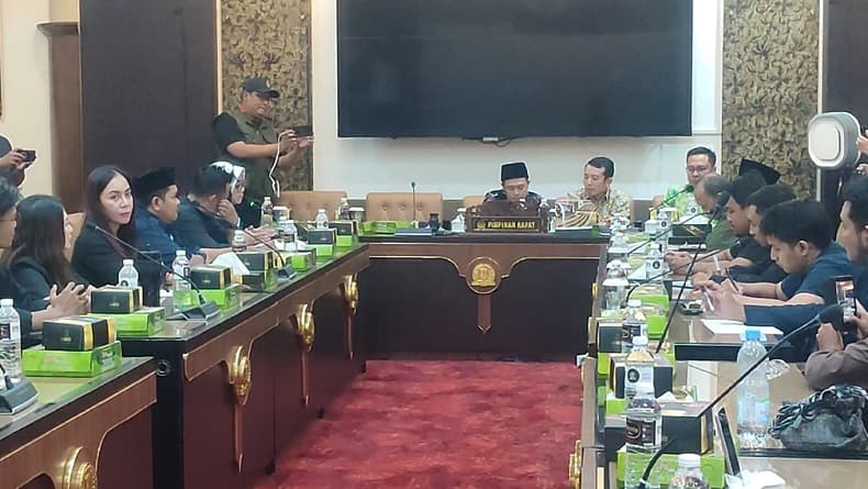 Keluarga Korban Peluru Nyasar Diduga dari Latihan Tembak Marinir Mengadu ke DPRD Jatim