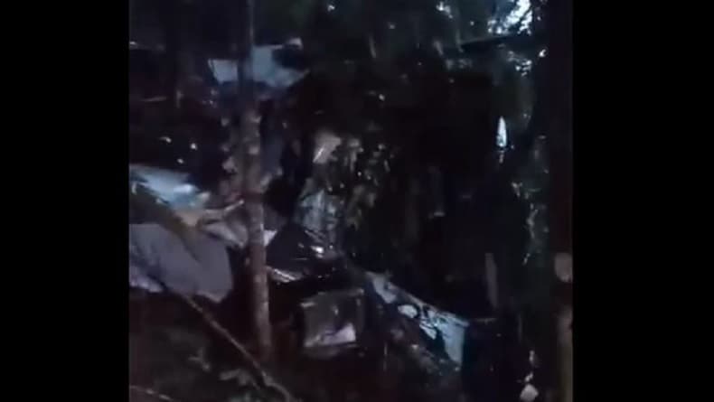 Evakuasi Helikopter PK-CFX Jatuh di Sekadau Dilanjutkan Pagi Ini