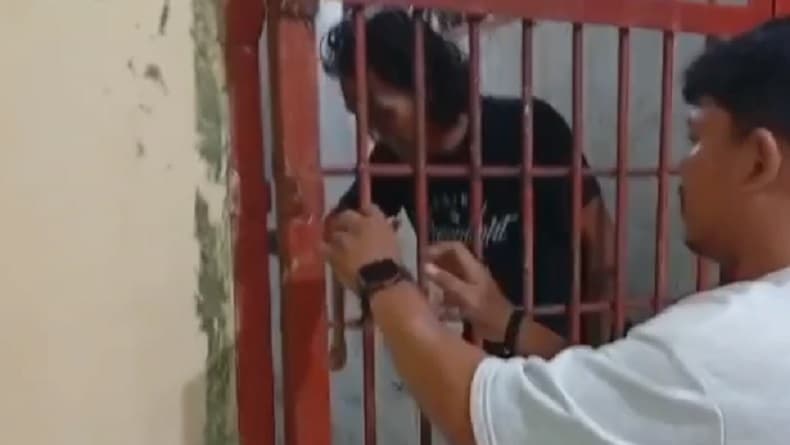 Jukir Pengeroyok Satpam Mal di Makassar Gunakan Senjata Tajam Ditangkap, 1 Diburu