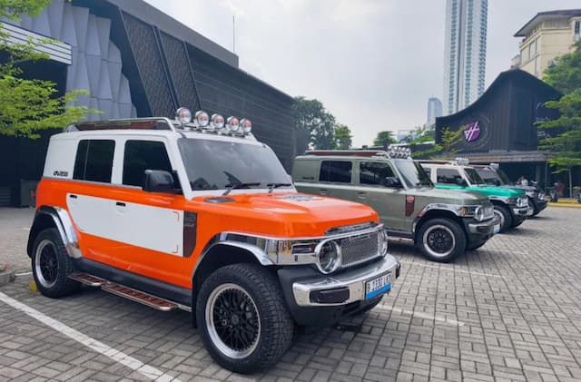 iCar Serahkan Mobil Listrik V23 Pro Plus Collector Series ke Pemilik Perdana di Indonesia