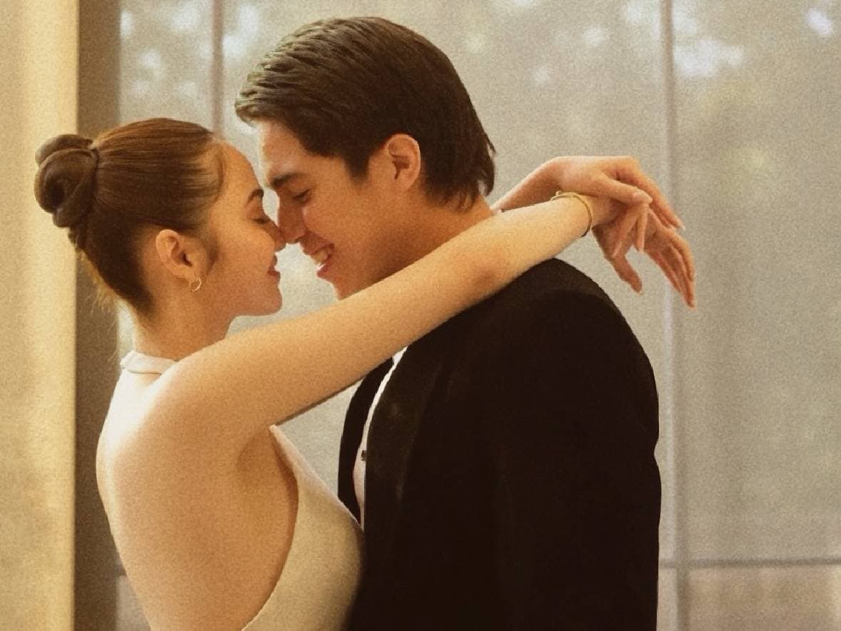 Sultan! Souvenir Pernikahan El Rumi dan Syifa Hadju Emas hingga Logam Mulia