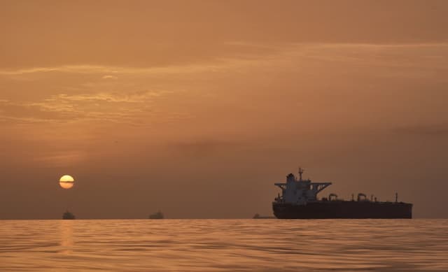 Iran akan Tembak Kapal Perang AS jika Bikin Ulah di Selat Hormuz